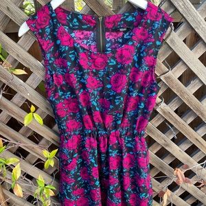 Forever 21 Floral Dress / Size M